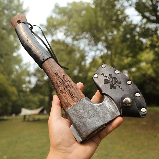 G&B Grumpy Bear Nordic Ax Iron Neck