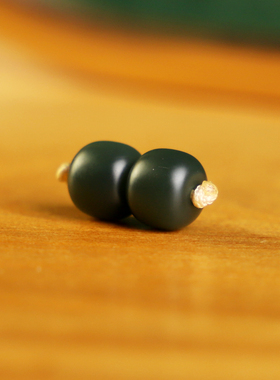 和田玉塔青散珠老型珠8x7mm