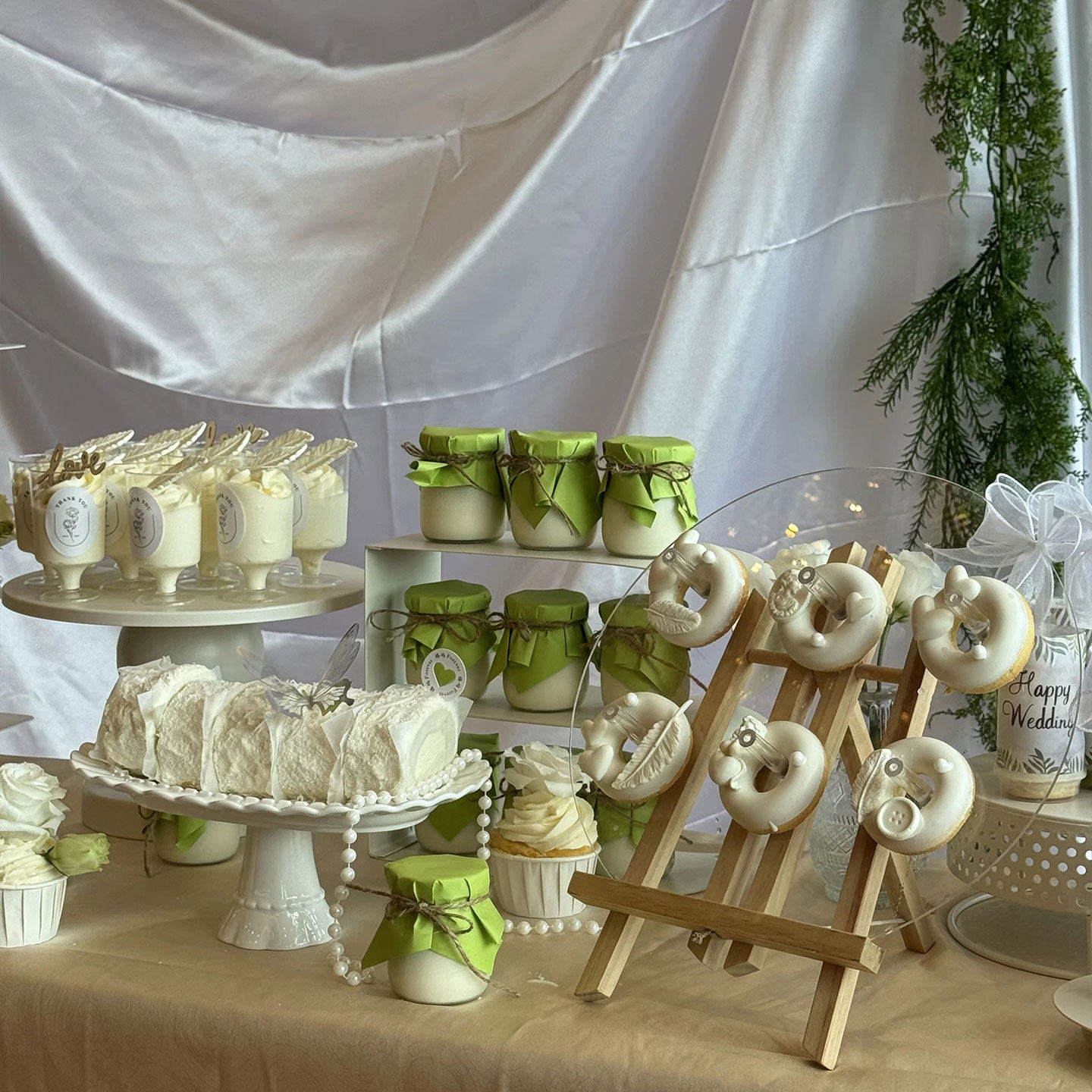 高级清新风订婚结婚甜品台蛋糕装饰鱼尾纱仿真花天使蝴蝶摆件配件,淘宝优惠券,粉丝福利购,淘宝优惠卷