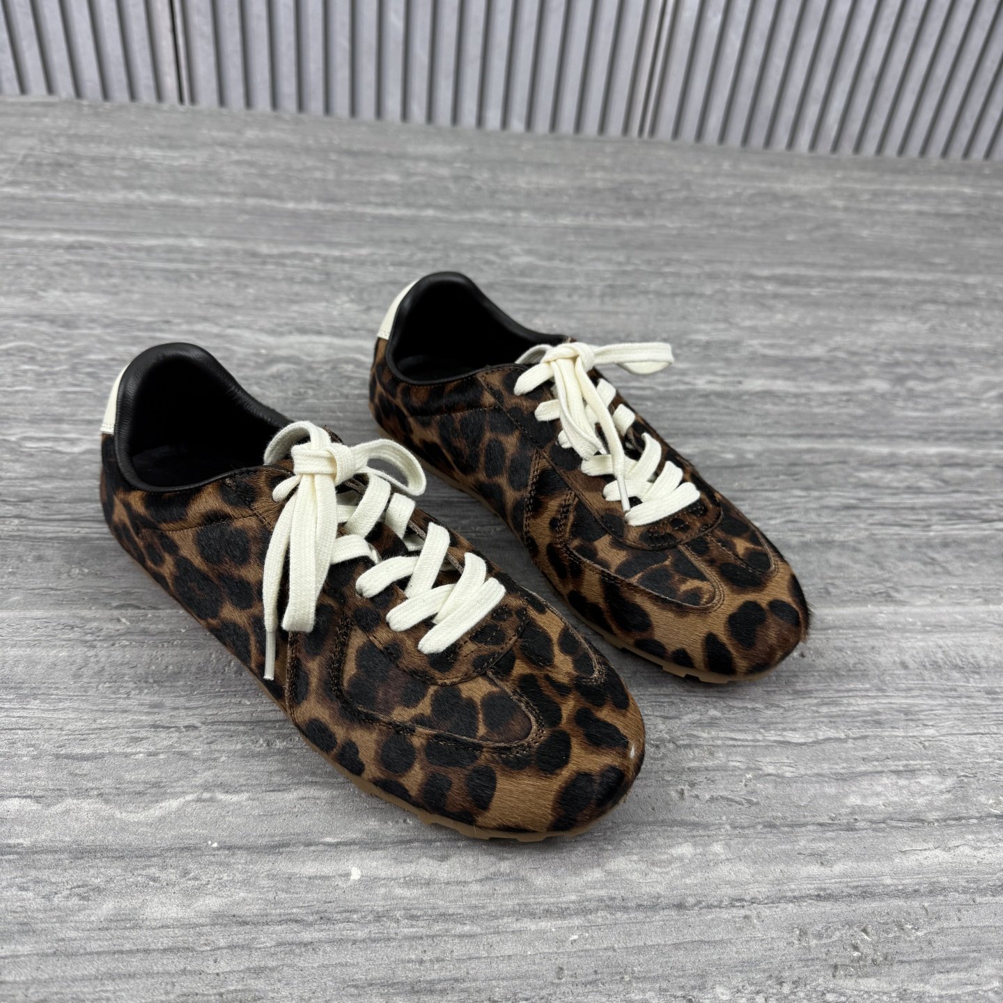 欧货欧洲站复古德训鞋女2026春季新款拼色系带平底休闲亮片运动鞋,淘宝优惠券,粉丝福利购,淘宝优惠卷