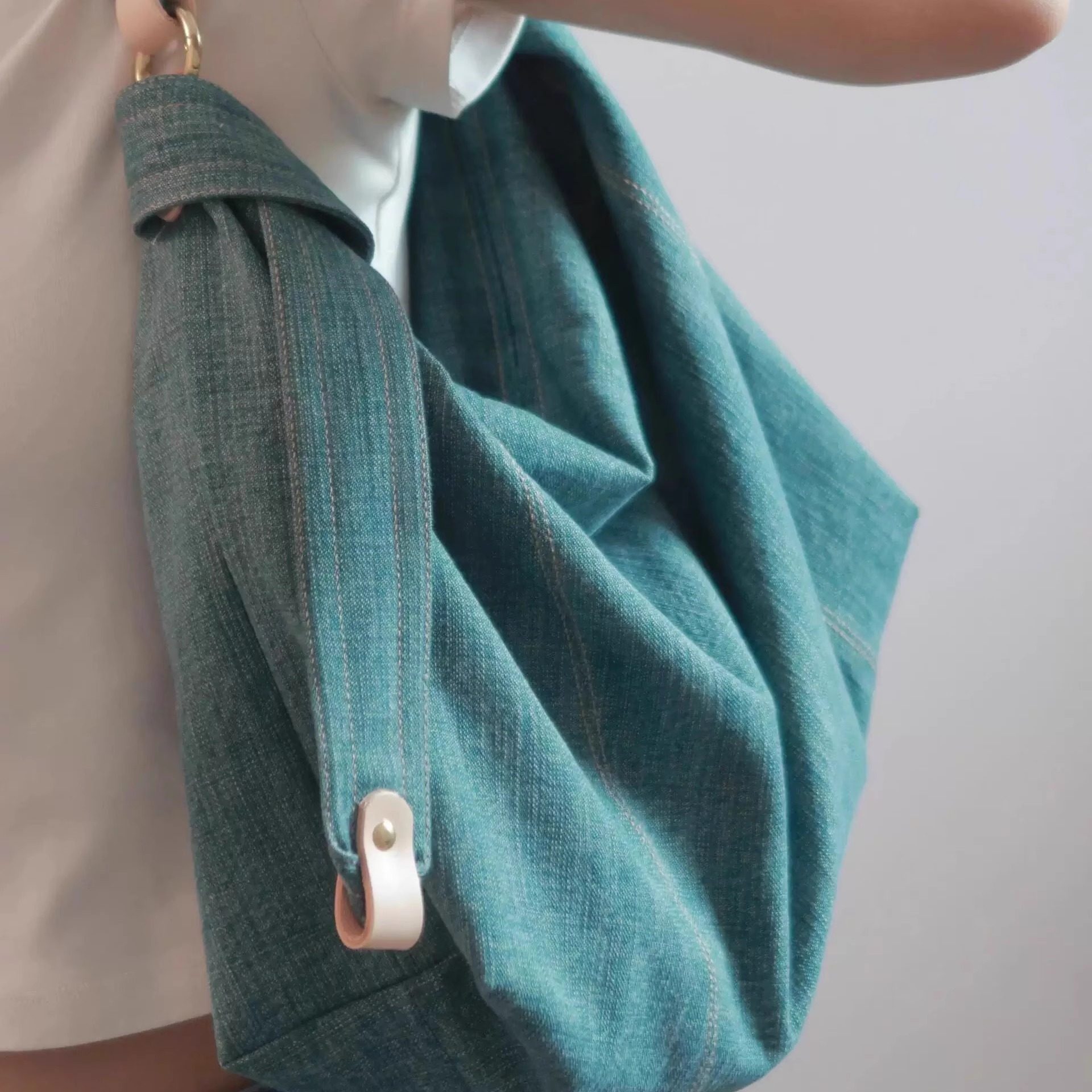 大容量懒惰风牛仔帆布包包女2025新款松弛感单肩腋下包通勤斜挎包,淘宝优惠券,粉丝福利购,淘宝优惠卷