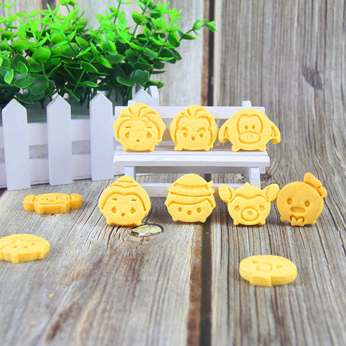 Tsum迪士尼可爱饼干模具3D立体 按压式卡通曲奇压模 小号烘焙家用 - 图1