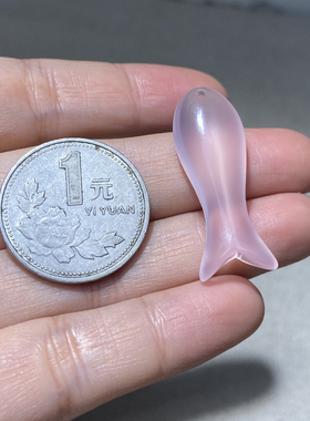小鱼天然冰透粉玉髓年年有余项链款 鱼干鱼型玛瑙吊坠挂件玉坠