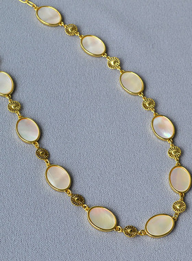 法式小众设计复古简约椭圆白色母贝黄铜镀金简约气质项链锁骨链女
