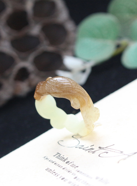 孤品和田玉糖白玉俏色凤凰戒指