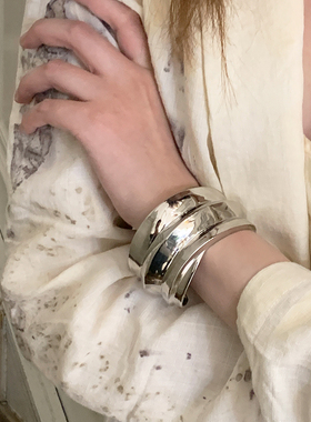 greymatter海浪雕塑纹理手镯