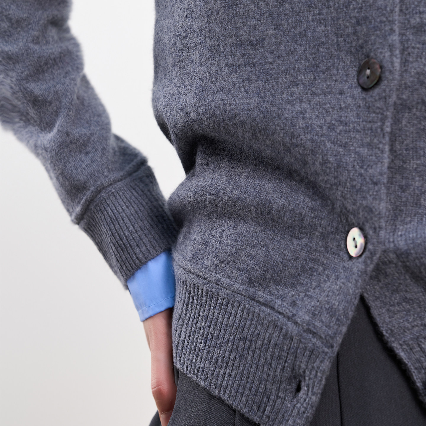 【商场同款】皮皮狗秋冬圆领长袖羊绒开衫基础简约百搭,淘宝优惠券,粉丝福利购,淘宝优惠卷