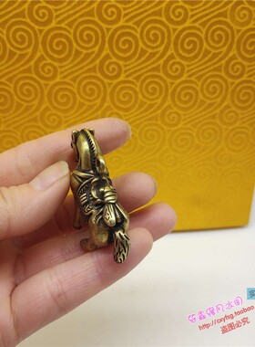 仿古风黄铜马上赢手把玩小摆件