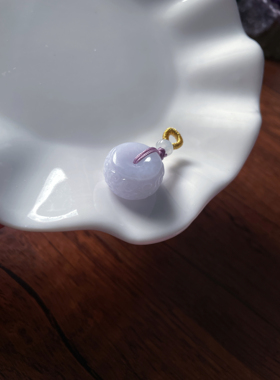 天然A货翡翠浅紫雕刻小平安扣吊坠胖厚装面包扣财源滚滚挂件配饰
