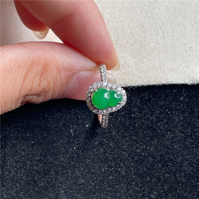 New product in September Hongyu Jadeite 18k gold inlaid ice waxy full color full green fortune gourd ring A910914