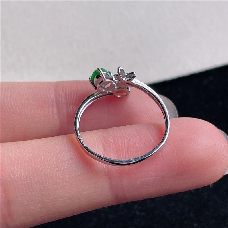 8月新品 鸿玉翡翠18k金镶嵌冰糯种白冰阳绿双蛋面精美戒指A880828
