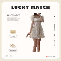 Cashew High sense white square collar Hot girl Crushed Flowers Foreign Dress Design Sense 2022 Little CrowdThe New Womens Summer 2022