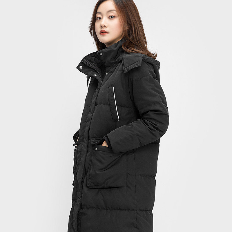  艾格银座羽绒服