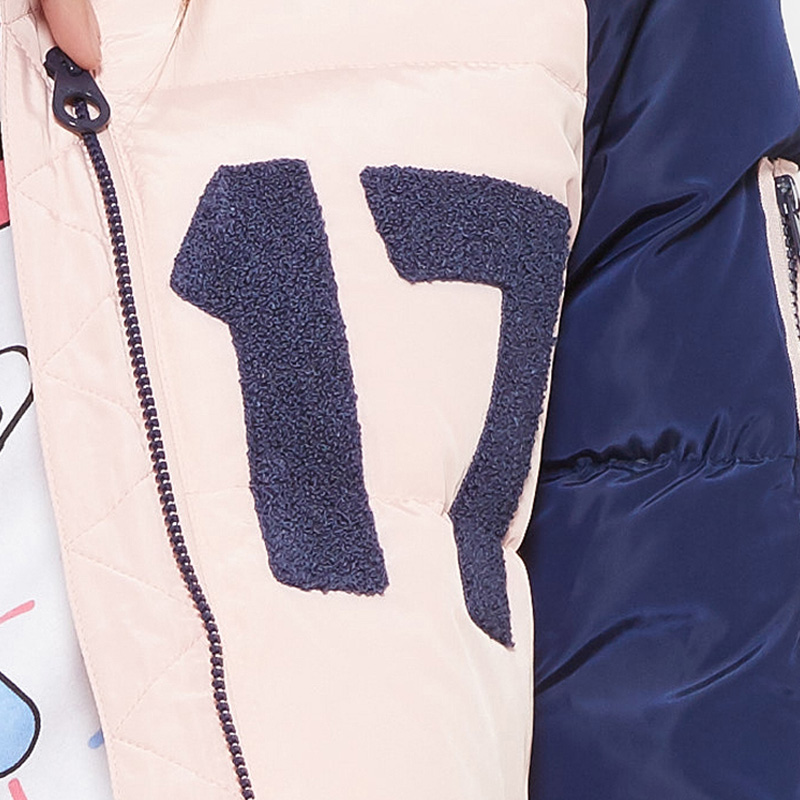  艾格银座羽绒服