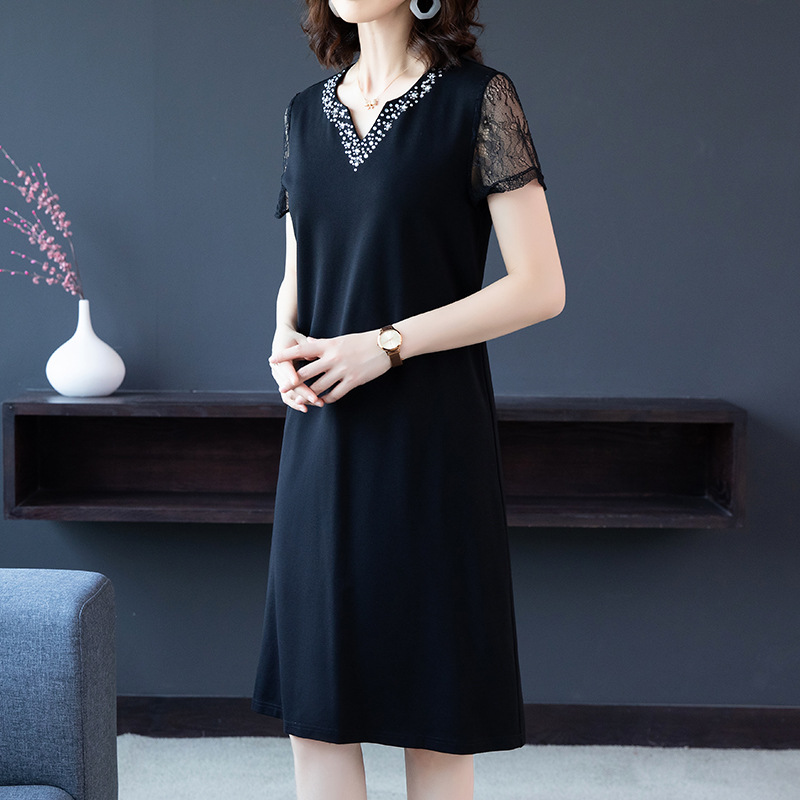 大码夏季连衣裙2025新款微胖女装短袖胖mm遮肚子显瘦减龄直筒裙子