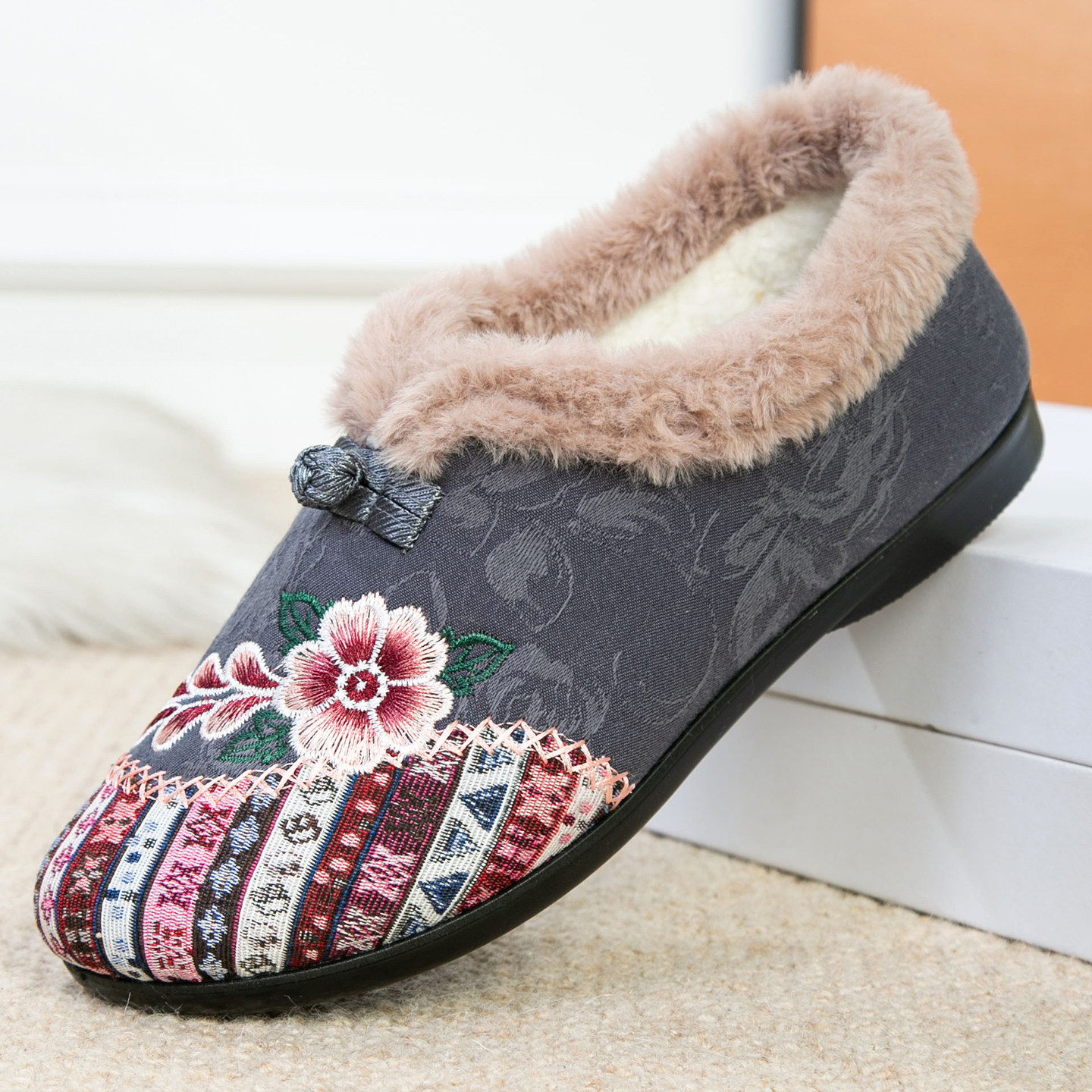 冬天厚底毛毛鞋女外穿2025新款老北京布鞋女鞋绣花老人棉鞋妈妈鞋,淘宝优惠券,粉丝福利购,淘宝优惠卷