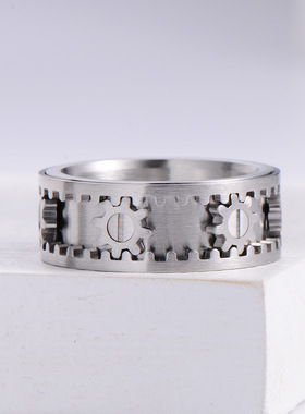 情侣钛钢欧美可转动齿轮带功能性