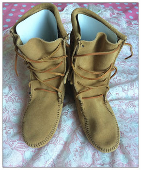 ຂະໜາດ 34~34.5 Minnetonka Moccasin thangka strapped single layer fringed bean sole short boots in the United States