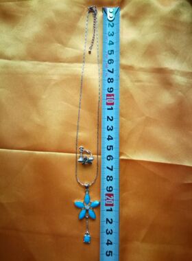 雅芳饰品复古耳环实物拍摄项链