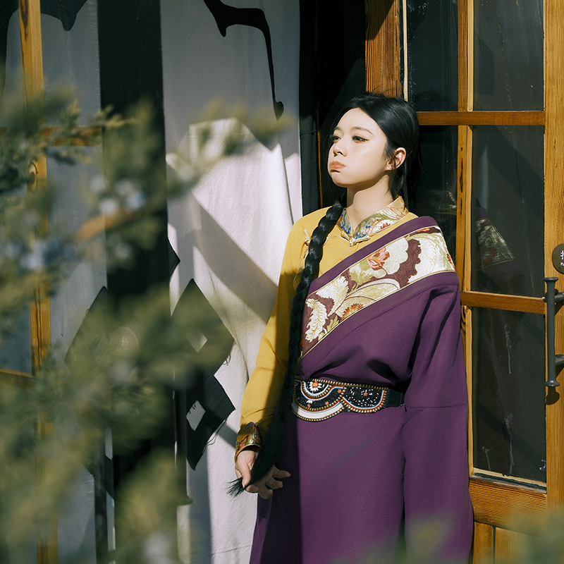 「黛紫」紫色藏袍女川西旅拍藏装藏服刺绣西藏藏族旅游衣服-图1