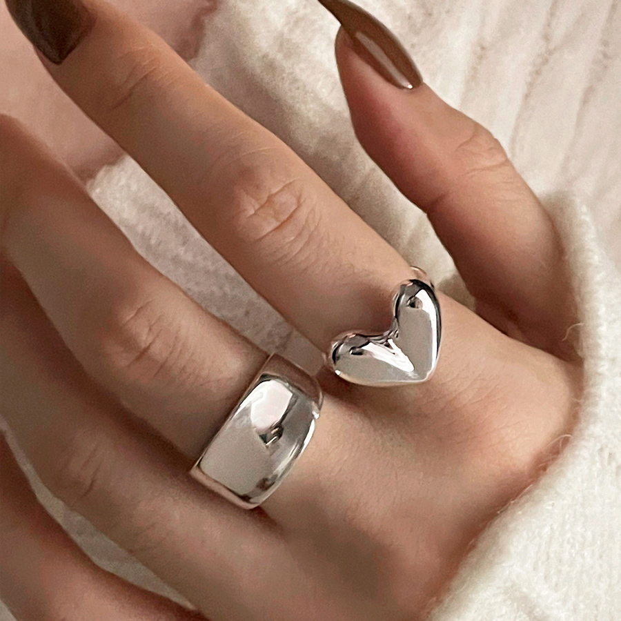 2022新款质感简约风纯银戒指女 时尚个性ins风性光面立体爱心指环 - 图0