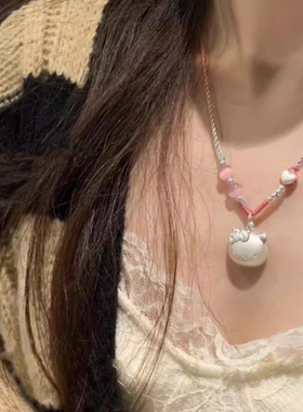 今饰有约编绳凯蒂猫项链