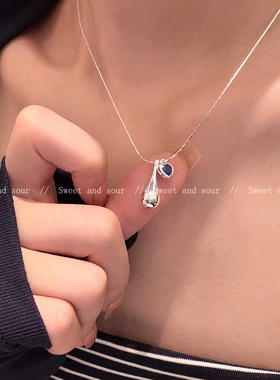 双层叠戴精致高级感水滴吊坠项链轻奢小众锁骨链简约冷淡风毛衣链