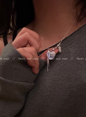 甜酷风爱心项链女小众设计感高级流苏锁骨链气质百搭毛衣链颈链潮