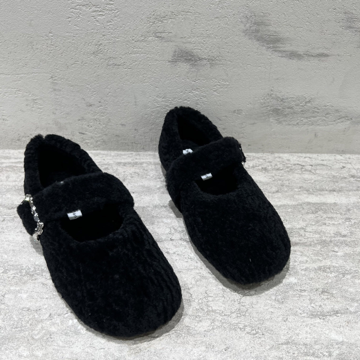 先锋名典女鞋2025冬季新款羊毛平底一字扣带加绒玛丽珍鞋毛毛鞋女,淘宝优惠券,粉丝福利购,淘宝优惠卷