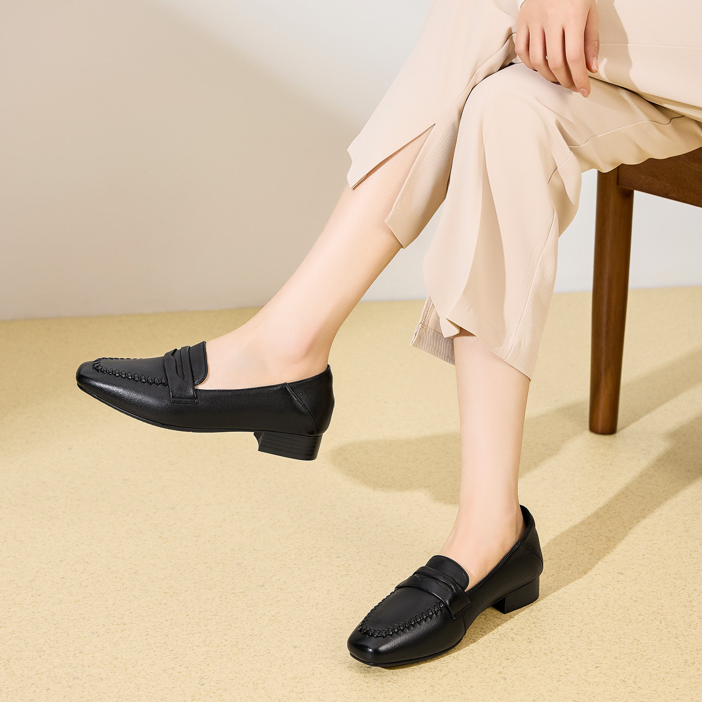 奥康 女鞋2026春季乐福鞋小羊皮浅口单鞋英伦风百搭舒适低跟皮鞋,淘宝优惠券,粉丝福利购,淘宝优惠卷