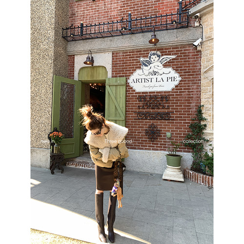 THREE GOOOD殷三吉 90白鸭绒大翻领环保毛领夹克羽绒服工装短款 - 图1