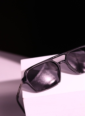 墨镜ins潮男复古方框防紫外瘦脸