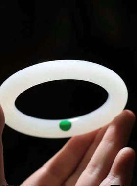 正品和田玉少女款白玉手镯天然玉石证书青海老料钢板料白玉玉镯