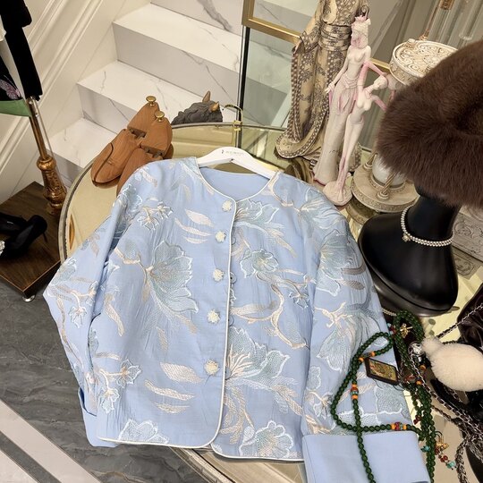 Self-made light luxury full-category high-end goods live broadcast from 9 00-14 00 in the morning, one-to-one payment