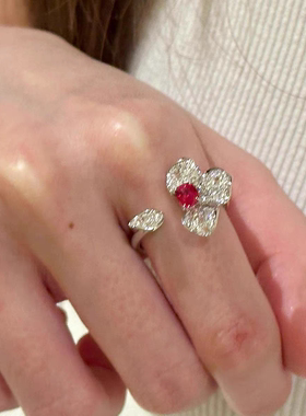 玫红色锆石花瓣戒指女轻奢重工