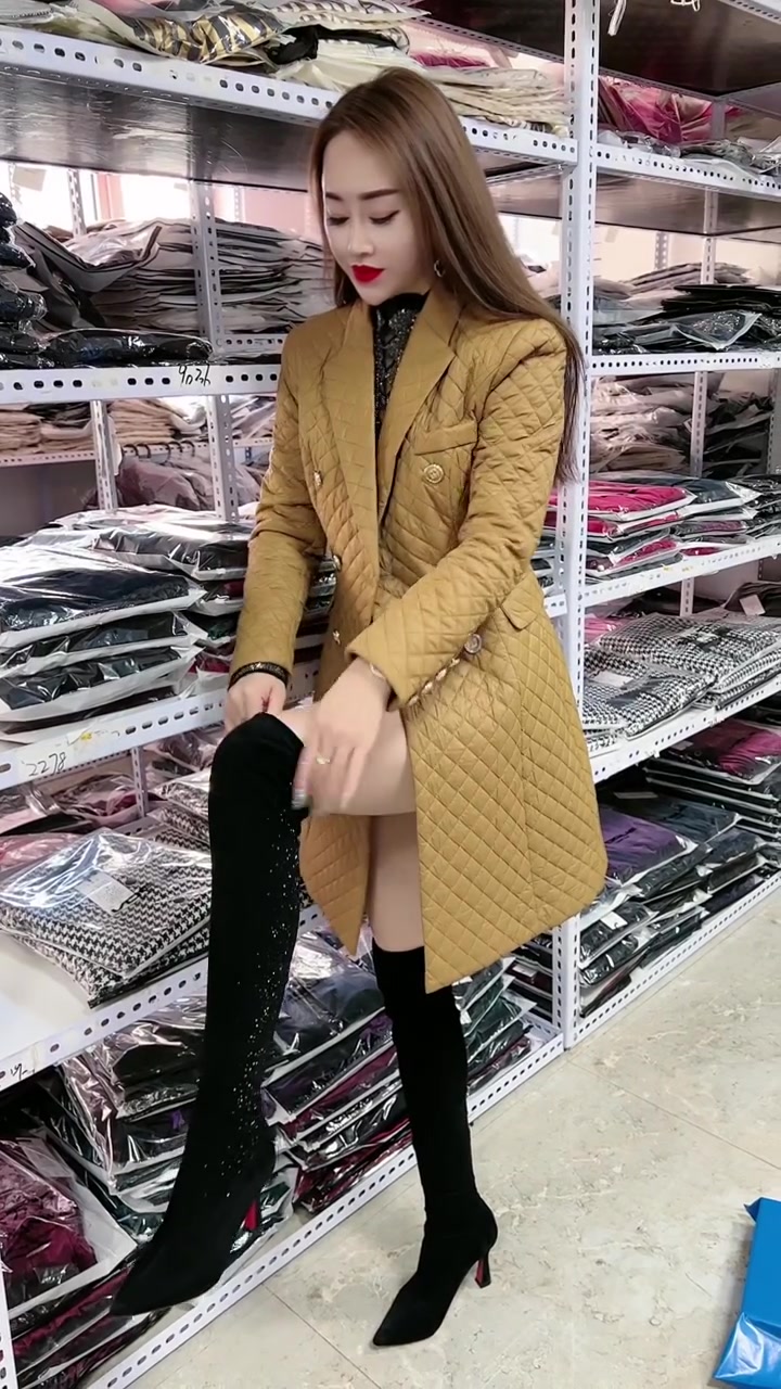 网红爆款时尚棉服女2022年冬季新款韩版显瘦中长款长袖西装领风衣 - 图2