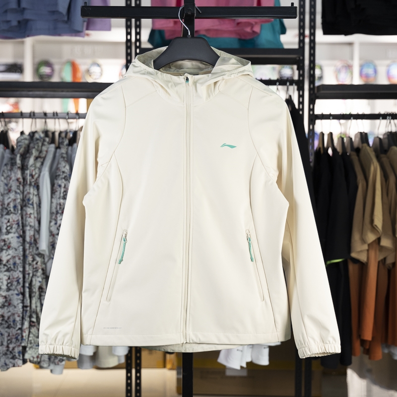 李宁运动风衣2024冬季新款跑步系列女子宽松连帽软壳外套AFDU356 - 图1