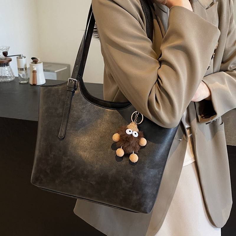 复古大容量包包女士2025新款潮秋冬高级质感单肩包百搭通勤托特包,淘宝优惠券,粉丝福利购,淘宝优惠卷