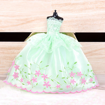 ເຄື່ອງນຸ່ງຫົ່ມ doll 30 ຊມ, doll dress-up Kerr, ຊຸດເຈົ້າຍິງ Ye Luoli, ອ້ອມຮອບໄປດ້ວຍເຄື່ອງຫຼິ້ນຂອງເດັກຍິງ.