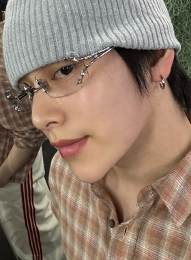 帅在心巴上2026个性高级感轻奢无框眼镜小众平光镜Y2K凹造型墨镜