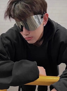 拽得要命拍照一片式欧美风未来科技感银色墨镜嘻哈复古潮太阳眼镜