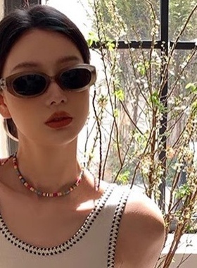 路转粉小框椭圆形褐茶框黑片高级感墨镜显气色御姐偏光太阳镜绿灰