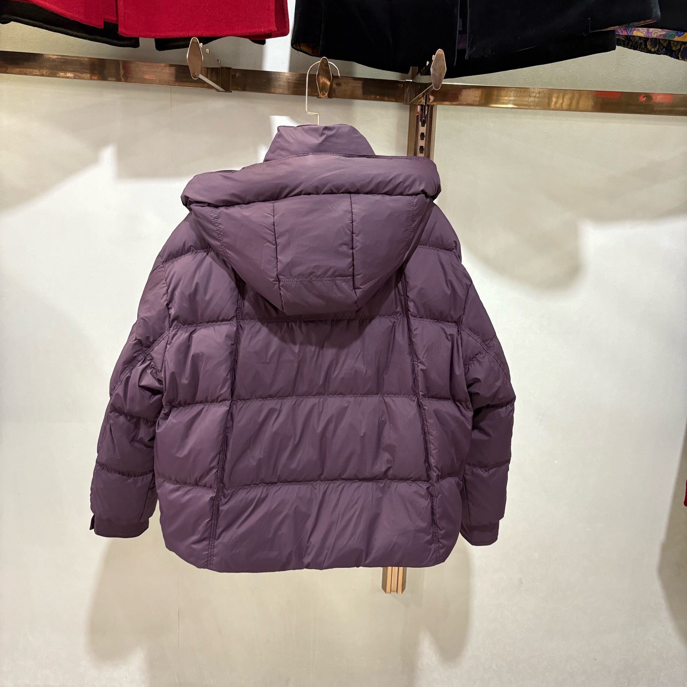 依菲2025B-9918专柜正品白鸭绒羽绒服女冬洋气加厚保暖面包服外套