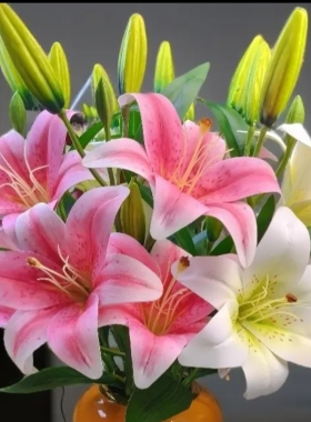 仿真百合2花1苞花瓶套装摆件桌面装饰花艺居家客厅假花饰品