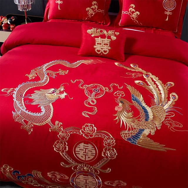 Wedding four-piece set wedding wedding room wedding quilt sheet dragon and phoenix embroidered quilt cover wedding big red bedding
