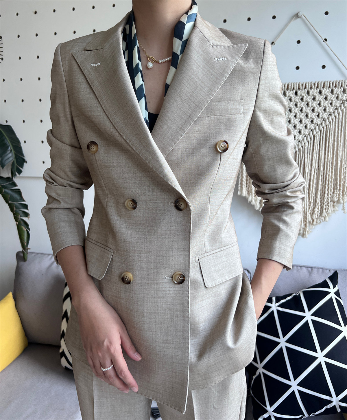 商务套装女2024新款麦芽糖色女西装两件套薄款高级感正装职业修身,淘宝优惠券,粉丝福利购,淘宝优惠卷