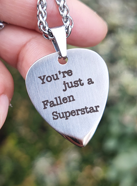 权顺荣吉他拨片Hoshi项链定制