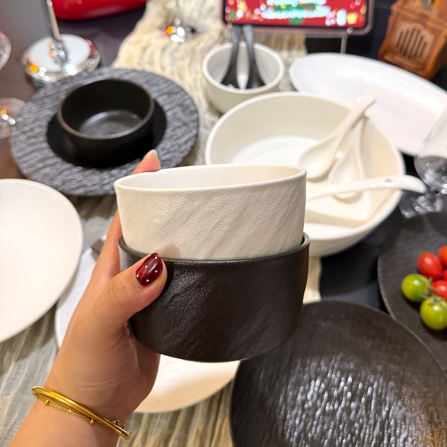 日式釉下彩2026新款碗盘碗碟套装家用高颜值陶瓷简约餐具乔迁碗具