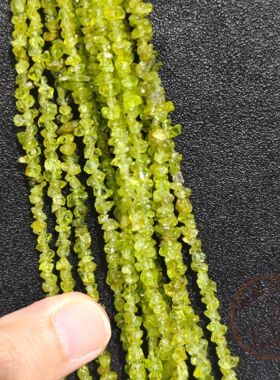 天然橄榄石碎石打孔珠子串珠 橄榄绿DIY手工饰品 手链项链用珠