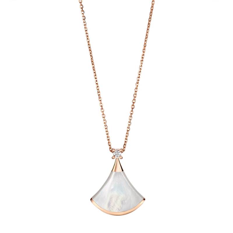 客邻尚品海外旗舰店Bvlgari/宝格丽新款女士吊坠项链珍珠母贝钻石项链送女友礼物3